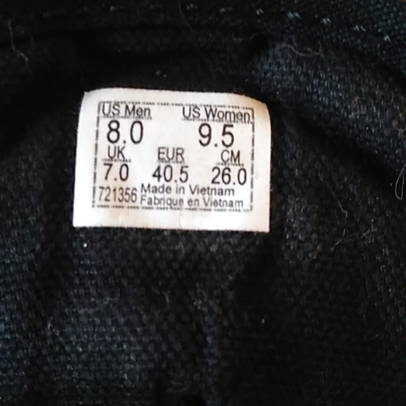 Vans - Picture 2 of 5